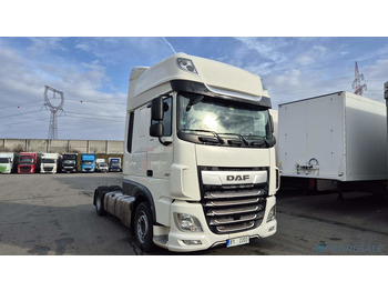 Tractor unit DAF XF 450