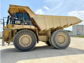 Rigid dumper/ Rock truck CATERPILLAR 777