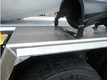 Lease a Mercedes arocs Mercedes arocs: picture 4