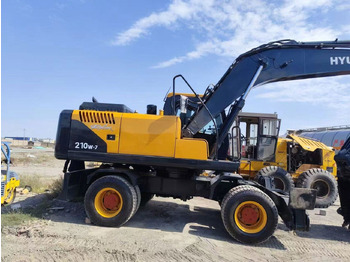 Wheel excavator HYUNDAI R210