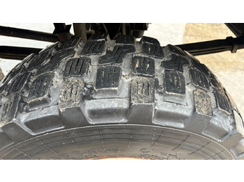 Curtainsider truck Steyr 12M18 4X4 stake body - 62.000km: picture 5 Curtainsider truck Steyr 12M18 4X4 stake body - 62.000km: picture 5