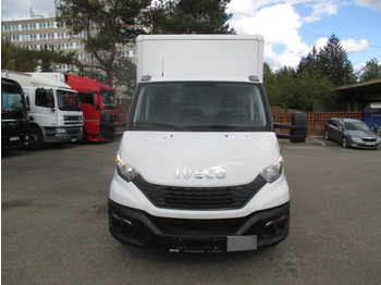 Box van Iveco Daily 35C16: picture 2