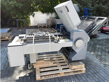 Folding machine