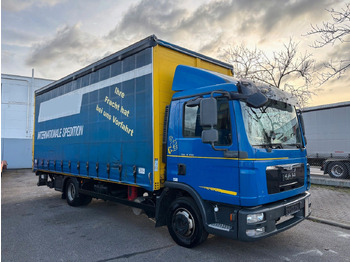 Curtain side van MAN