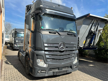 Tractor unit MERCEDES-BENZ Actros 1851