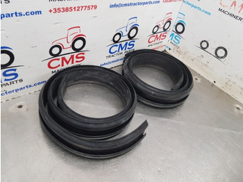 Fender Ford 1000, 600 Series, 4000, 4600 Mudguard Rubber Gasket Pair 81825478: picture 3 Fender Ford 1000, 600 Series, 4000, 4600 Mudguard Rubber Gasket Pair 81825478: picture 3