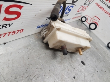 Brake cylinder for Agricultural machinery New Holland Case T6, T7, Maxxum, Puma T7.200 Brake Fluid Reservoir 84154075: picture 3