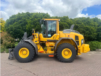 Wheel loader VOLVO L90H