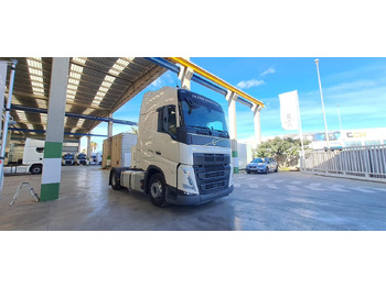 Tractor unit Volvo FH 460 Globetrotter XL Retarder i-Save: picture 3