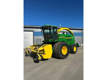 Forage harvester JOHN DEERE 7200