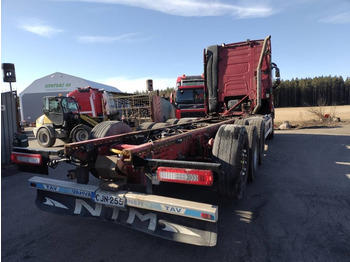 Cab chassis truck Volvo FH750 8x4 alusta: picture 4