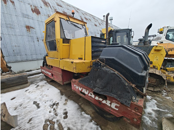 Road roller DYNAPAC CC421: picture 2