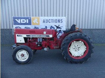 Farm tractor INTERNATIONAL