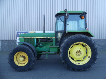 Farm tractor JOHN DEERE 40 Series