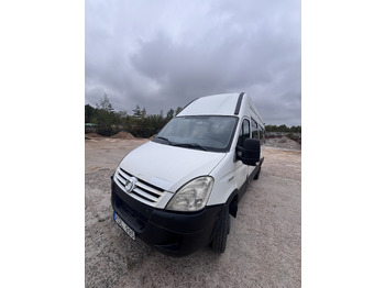Minibus IVECO Daily