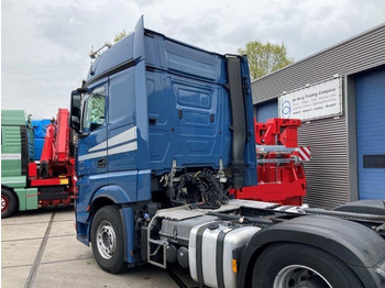 Tractor unit Mercedes-Benz Actros 2863 LS 6x4: picture 4