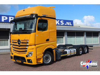 Cab chassis truck MERCEDES-BENZ Actros