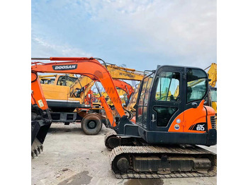 Crawler excavator DOOSAN DH60-7