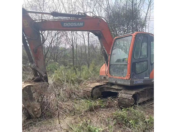 Crawler excavator DOOSAN DX225