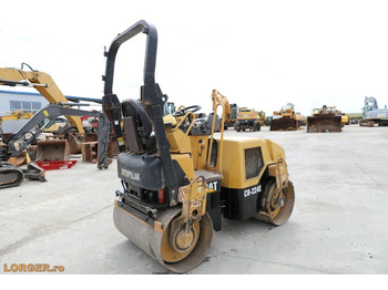 Road roller CAT CB 224 E: picture 3