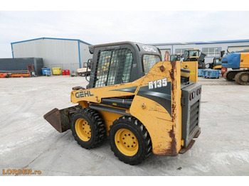 Skid steer loader Gehl R 135: picture 2