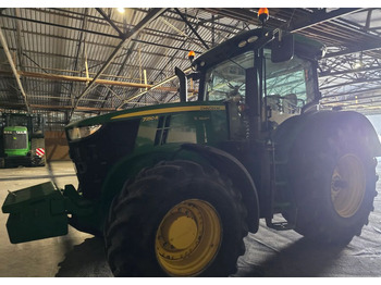 Farm tractor John Deere 7250R: picture 2