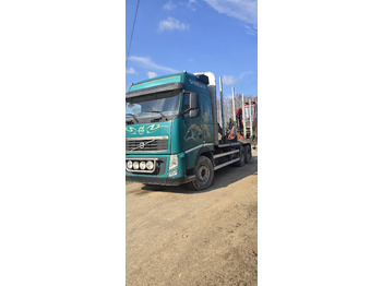 Timber truck VOLVO FH 460