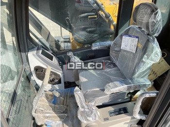 New Crawler excavator HYUNDAI ROBEX 215L SMART PLUS: picture 5