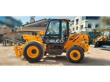 Telescopic handler JCB