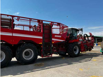 Beet harvester GRIMME