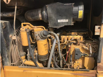 Bulldozer CAT D5K: picture 2