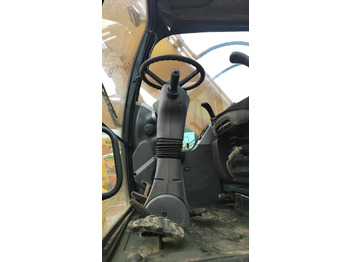 Wheel excavator Hyundai 210: picture 2