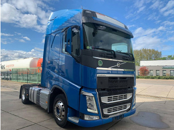 Tractor unit VOLVO