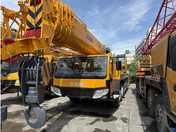 Mobile crane XCMG QY70K