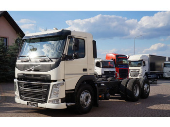 Cab chassis truck SCANIA
