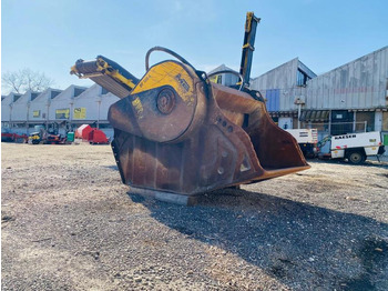 Bucket for Construction machinery MB BF120.4 S4 Godet concasseur pour pelle de 30T à 45T: picture 3