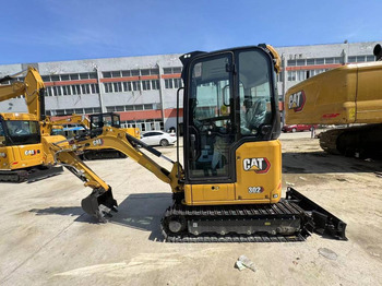 Mini excavator CAT 302: picture 2