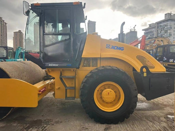 Compactor XCMG XS 143: picture 4