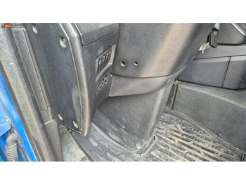 Tractor unit Mercedes-Benz 1843 DB 1843 mit PTU für Kompressor: picture 5