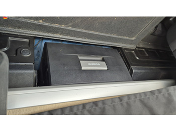 Tractor unit Mercedes-Benz 1843 DB 1843 mit PTU für Kompressor: picture 2