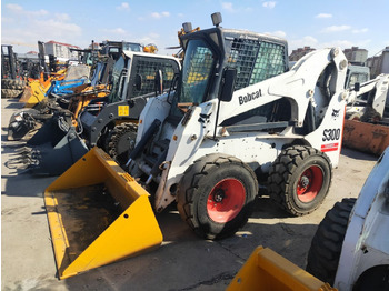 Lease a Bobcat S300 Bobcat S300: picture 2