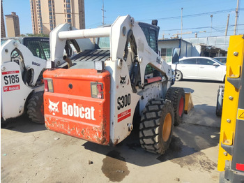 Lease a Bobcat S300 Bobcat S300: picture 4