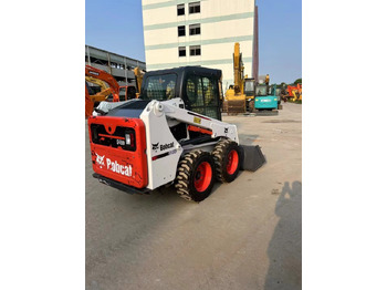 Skid steer loader Bobcat S450: picture 3