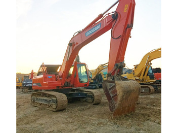 Crawler excavator Doosan DH300LC-7: picture 2