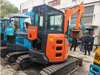 Mini excavator Hitachi ZX35: picture 3