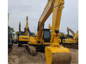 Crawler excavator Komatsu PC220-8: picture 2 Crawler excavator Komatsu PC220-8: picture 2