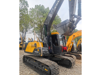 Crawler excavator Volvo EC140DL: picture 3