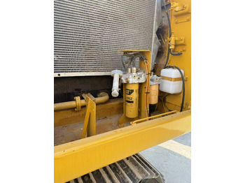Crawler excavator CATERPILLAR 330D2: picture 5