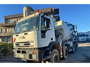 Lease a  Betonpompa CIFA Iveco Trakker 410E44 Betonpompa CIFA Iveco Trakker 410E44: picture 1