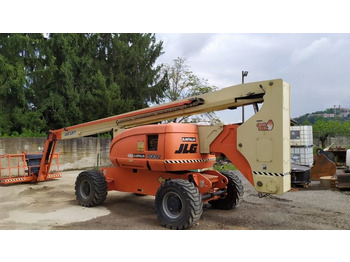 Articulated boom JLG